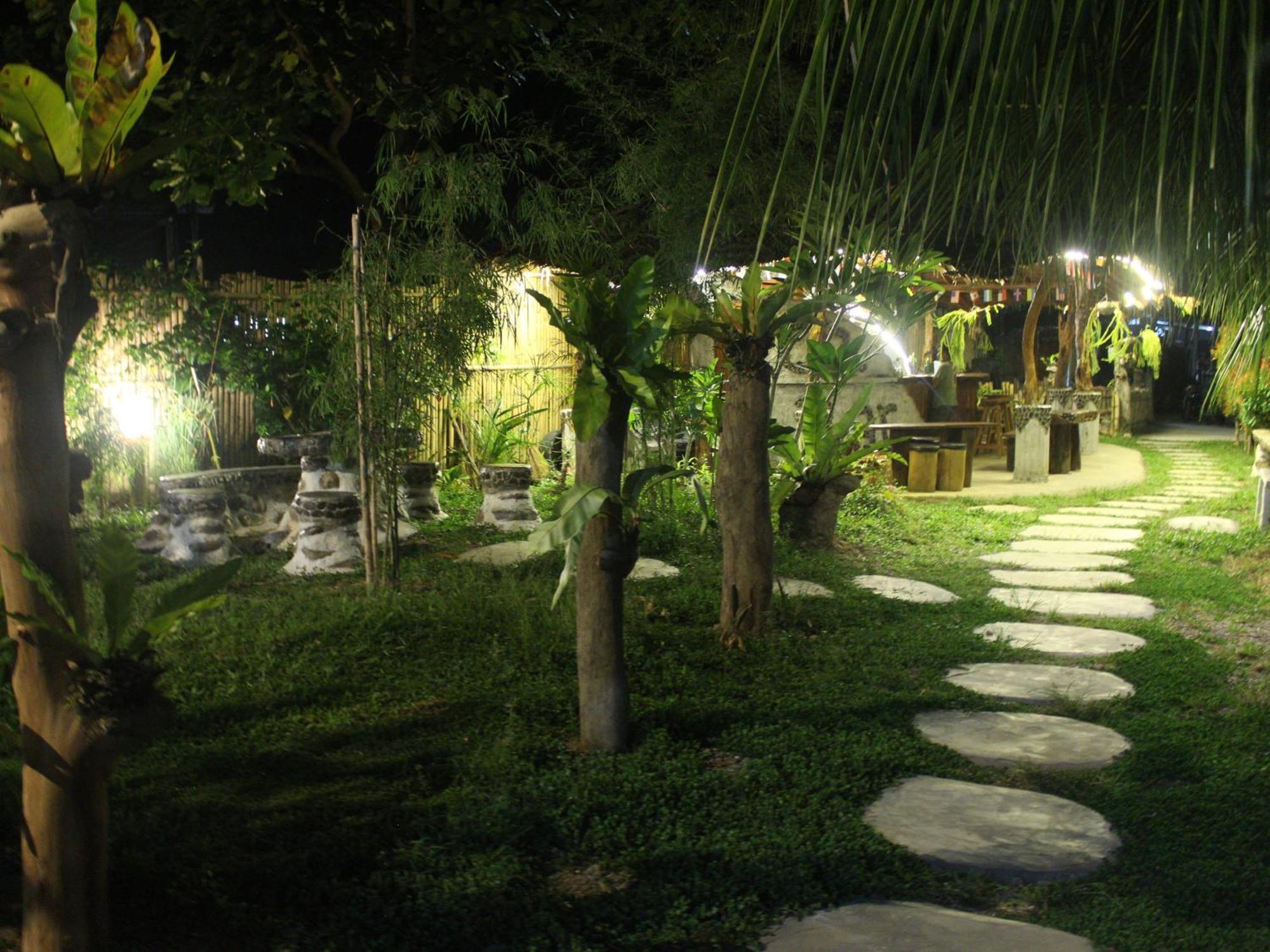 Eco Trekking Lodge, Bar & Jungle Tour'S Bukit Lawang Exteriér fotografie